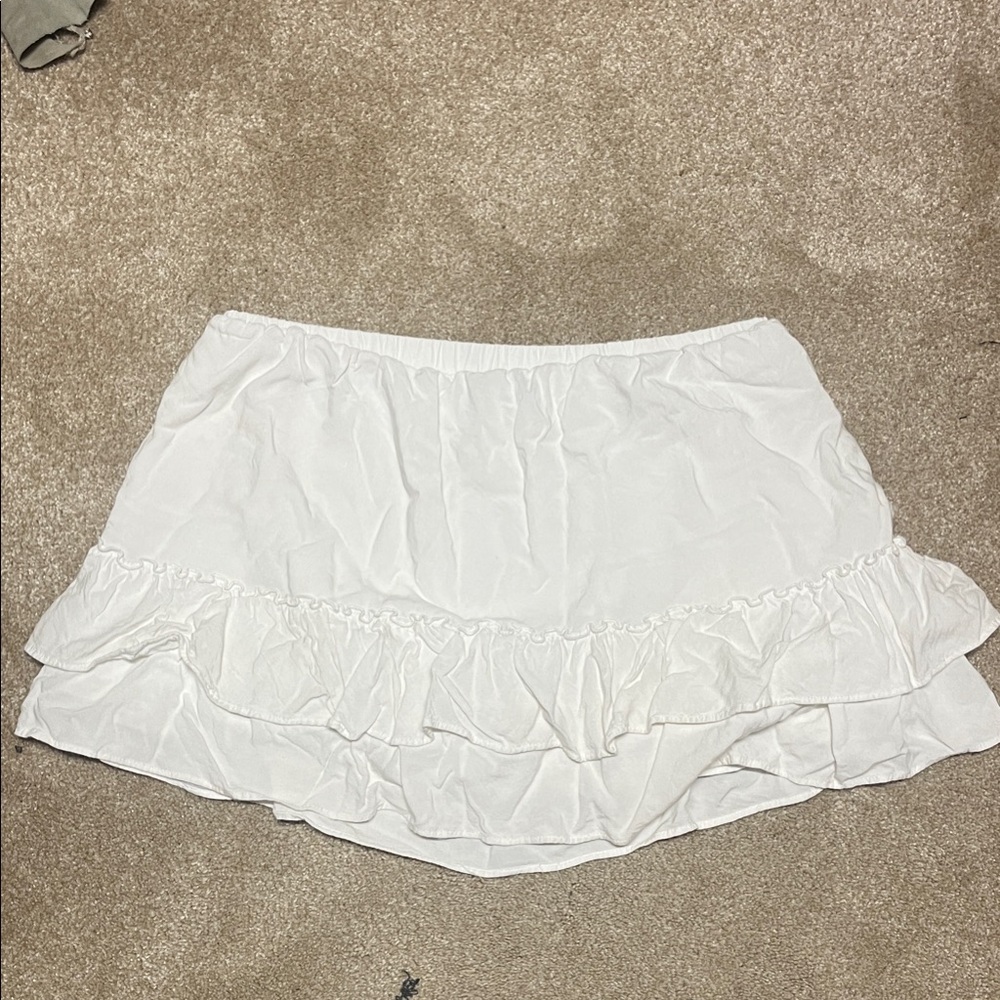 Brandy Melville White Ruffle Mini Skirt